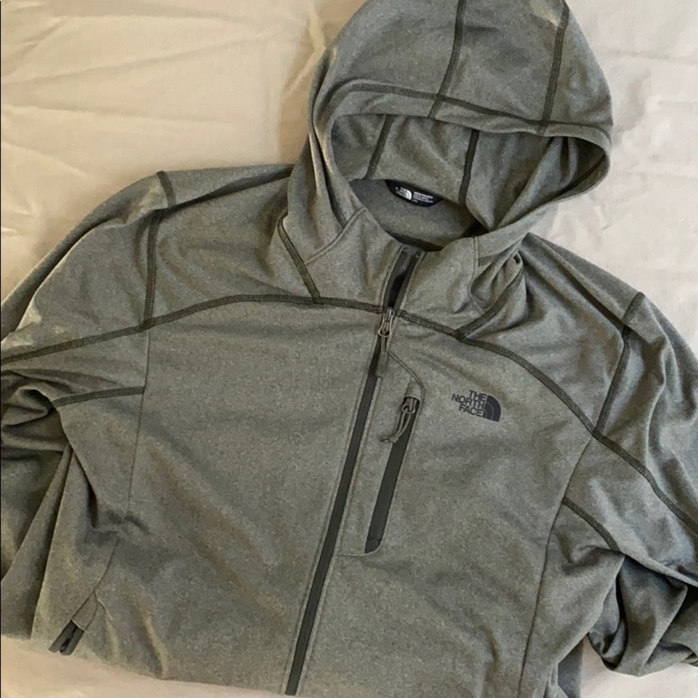 NWOT The North Face soft shell hoodie size Large